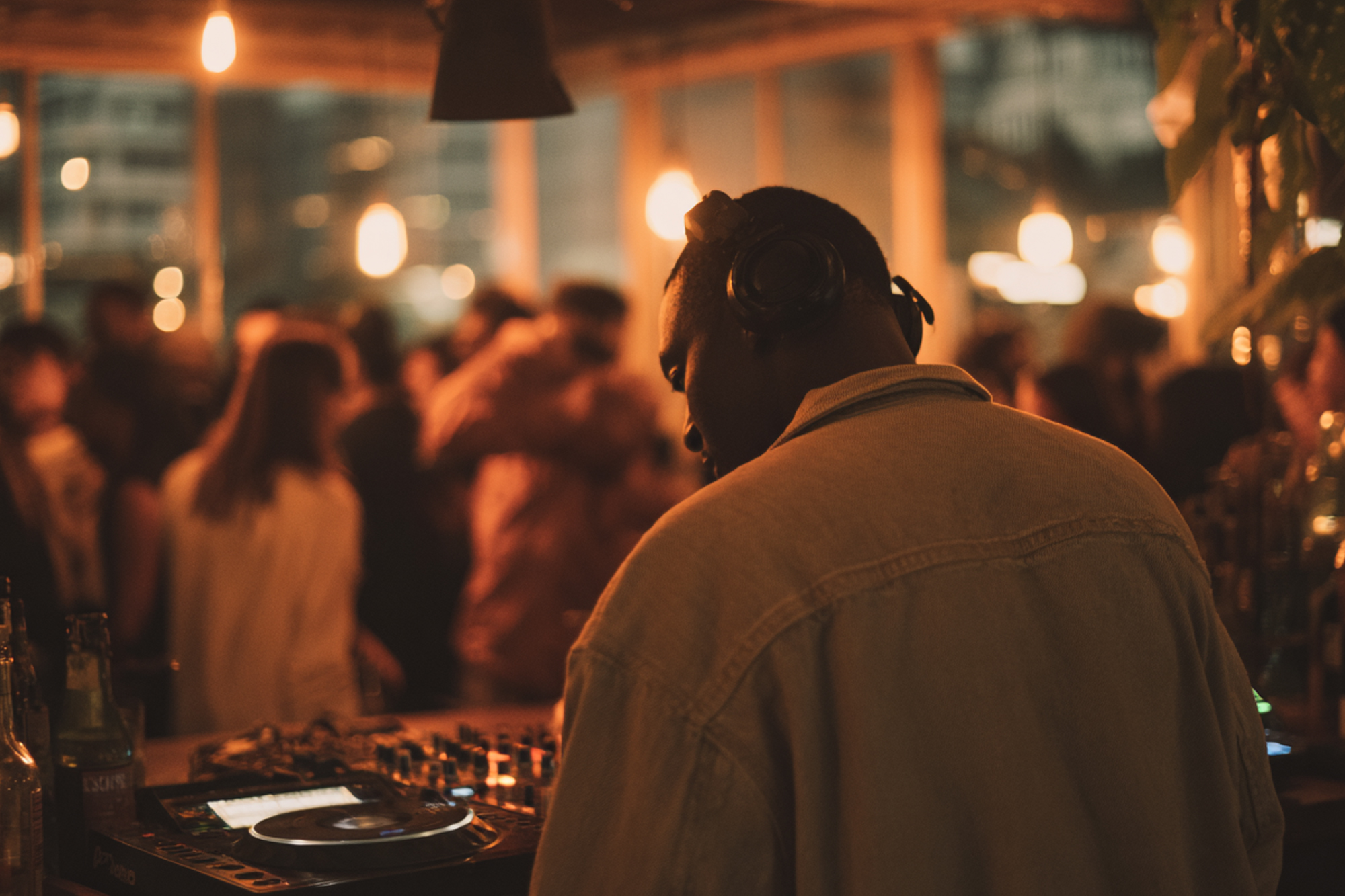 Cafe Extrablatt Cape Town DJ Performance